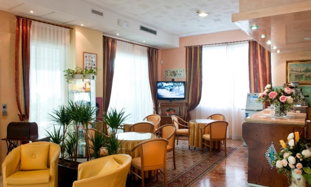 Hotel Kennedy Rimini Exteriör bild